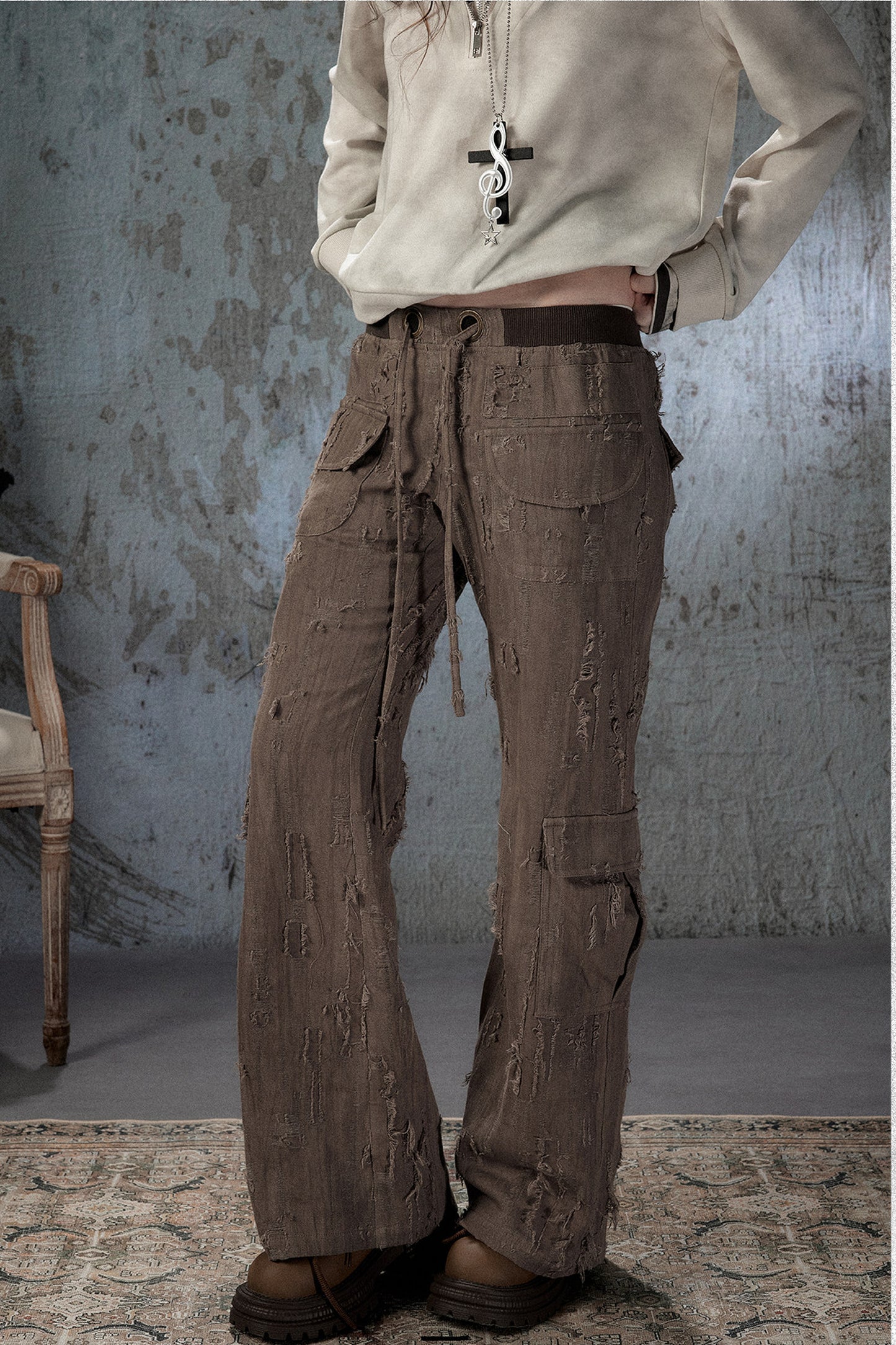 Light Ripped Straight Pants