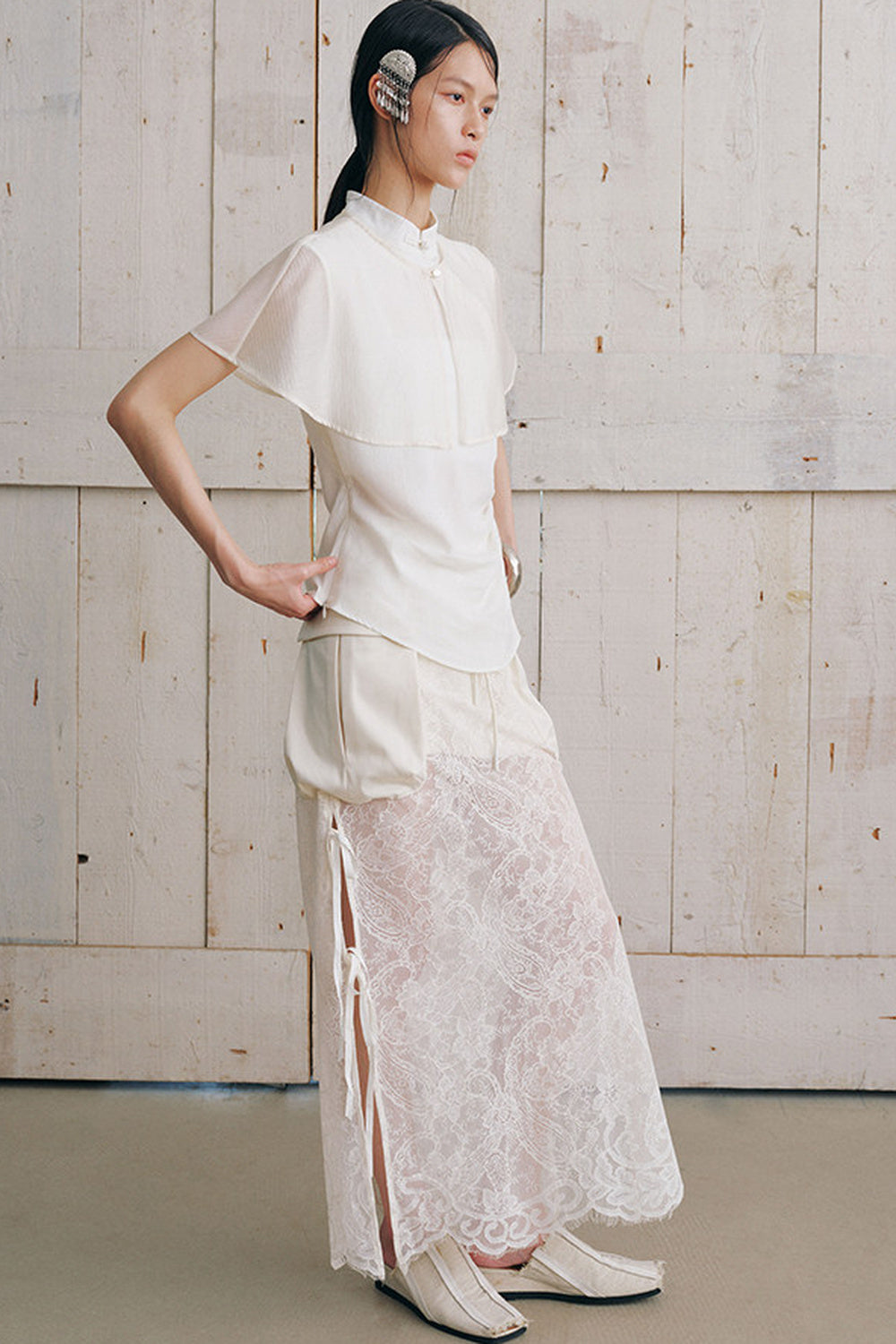 Detachable Shawl Collar Sleeveless Shirt