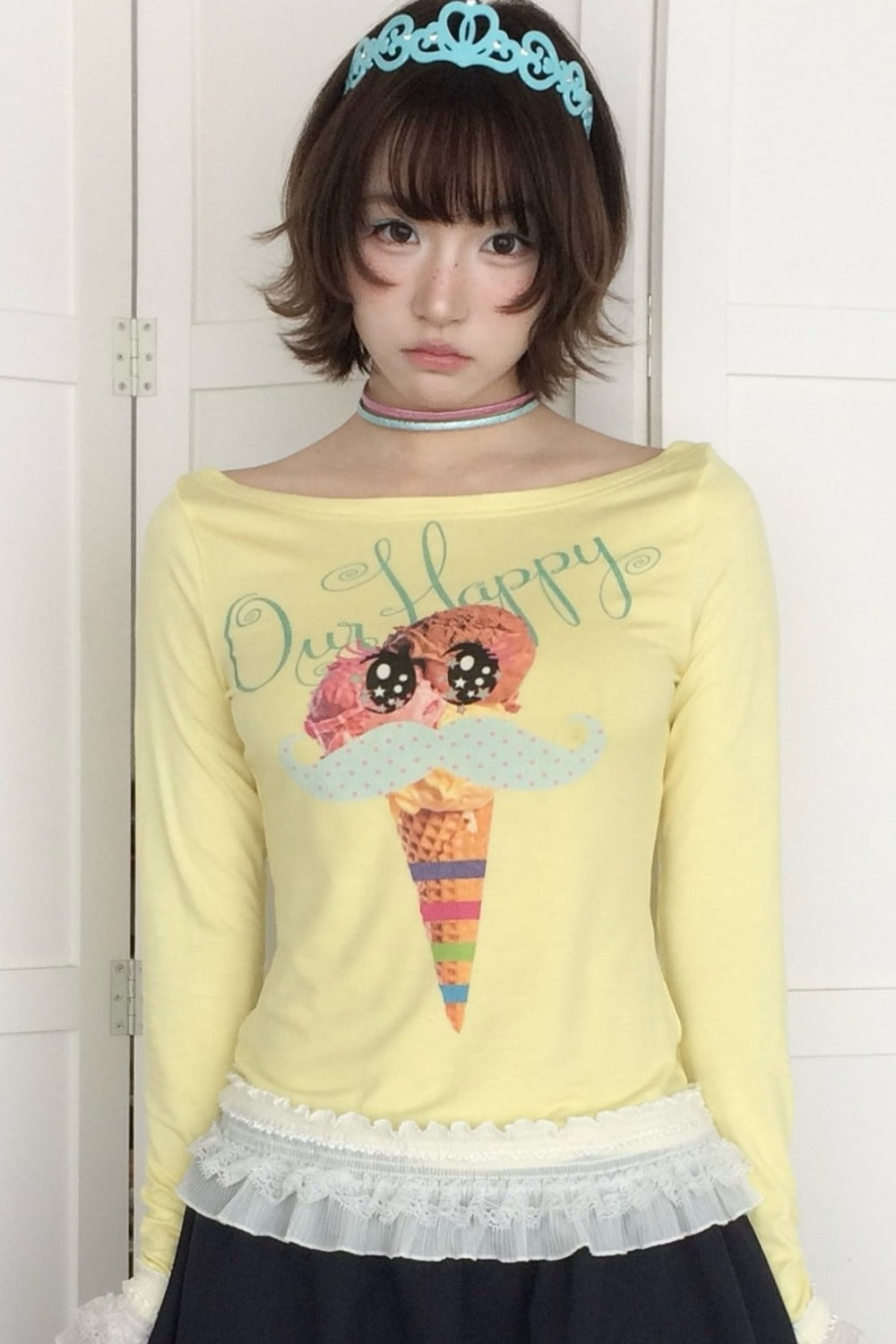 Y2K Printed Boat Neck Lace Top