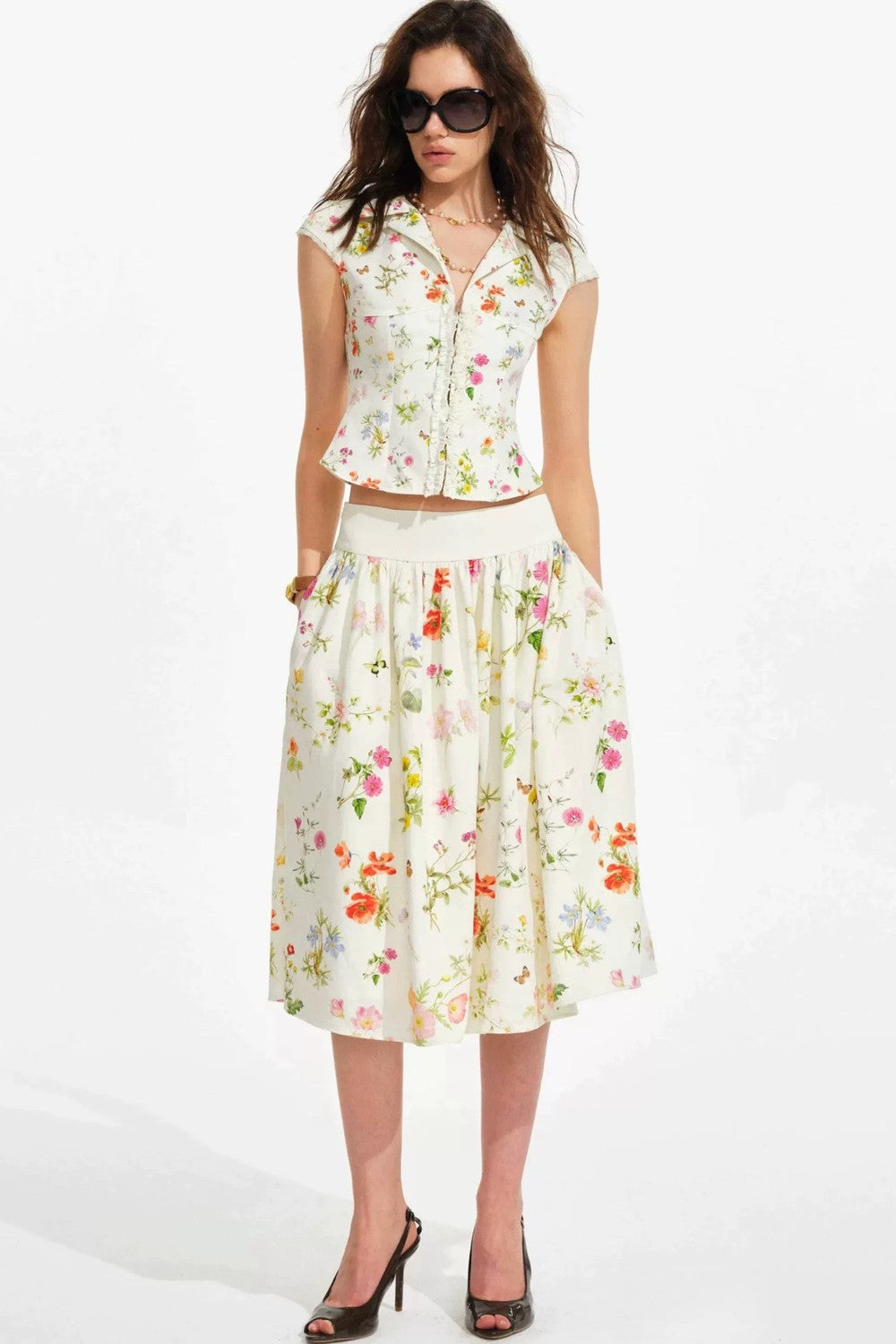 Retro Floral Hand-Painted Set-Up