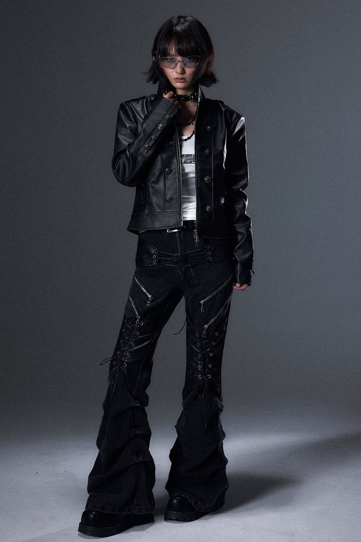 Veste en cuir punk vieilli à double boutonnage