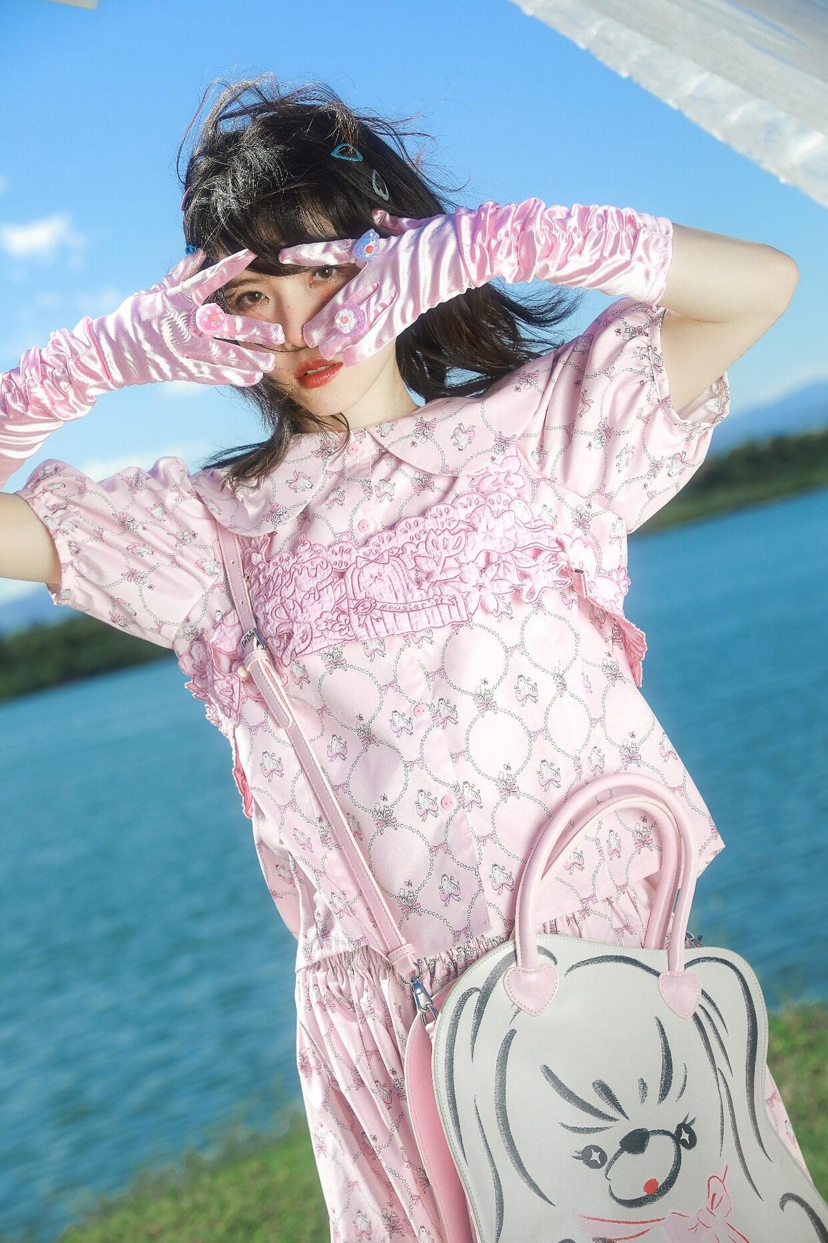 Dog Pearl Print Puff Sleeve Shirt