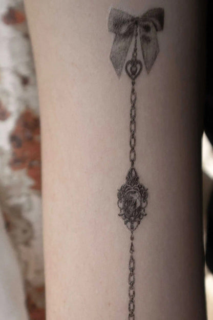 Gothic Bowknot Chain Tattoo Sticker