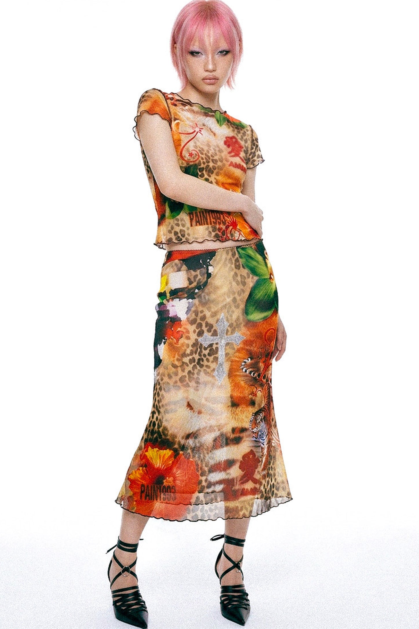 Completo con gonna a sirena in tessuto a rete con stampa leopardata