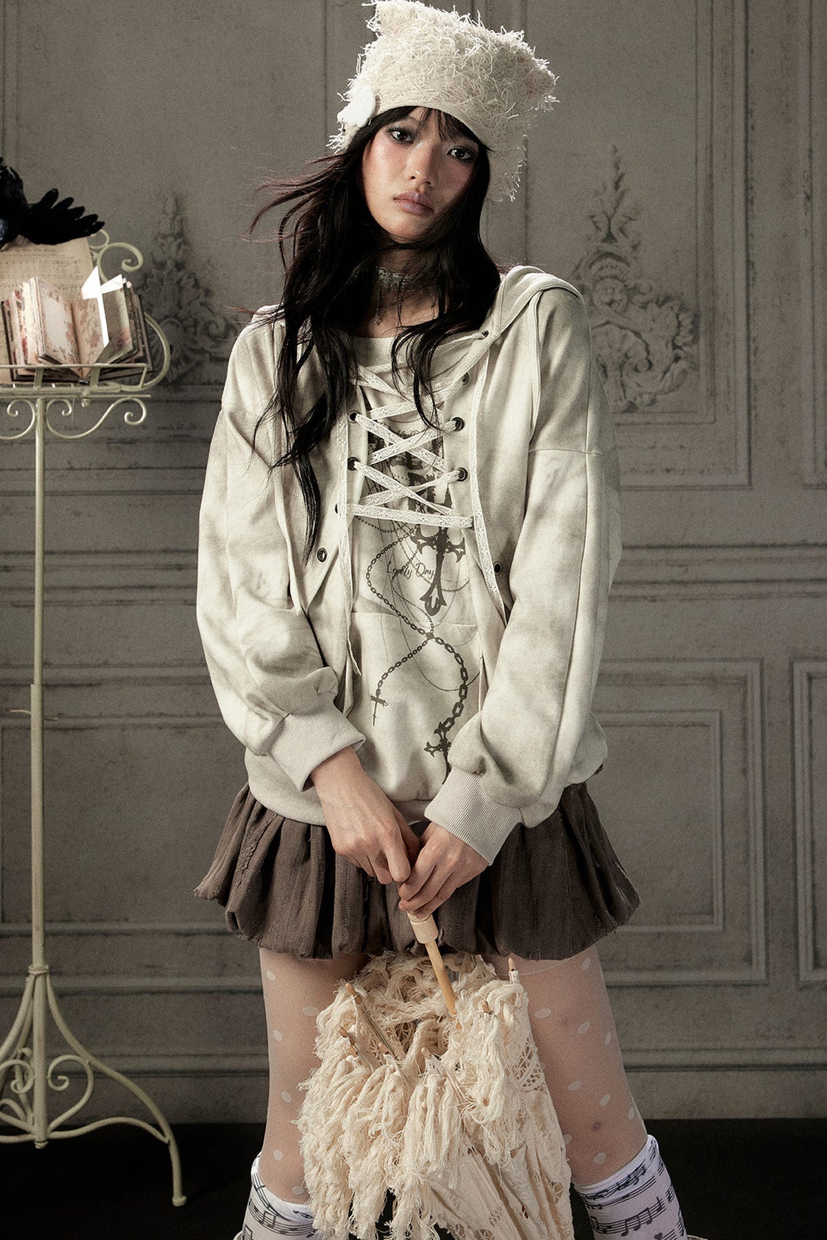Distressed Drawstring Cross Print Hooded Pullover Sweatshirt