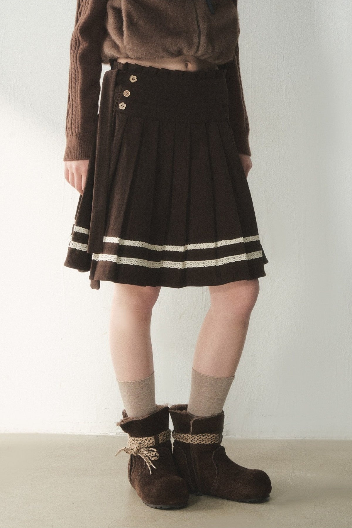 Retro Design Corduroy Pleated Skirt