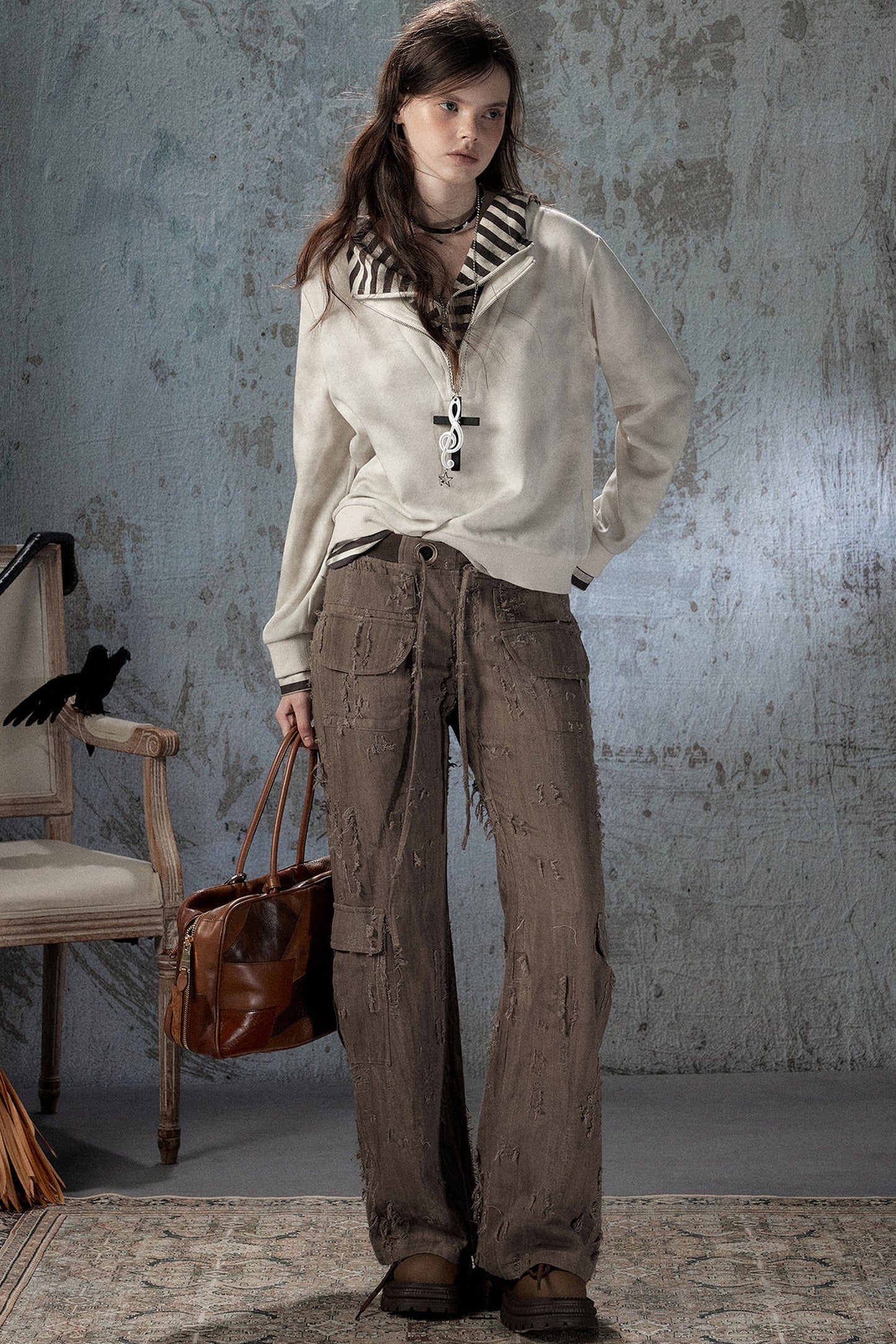Light Ripped Straight Pants