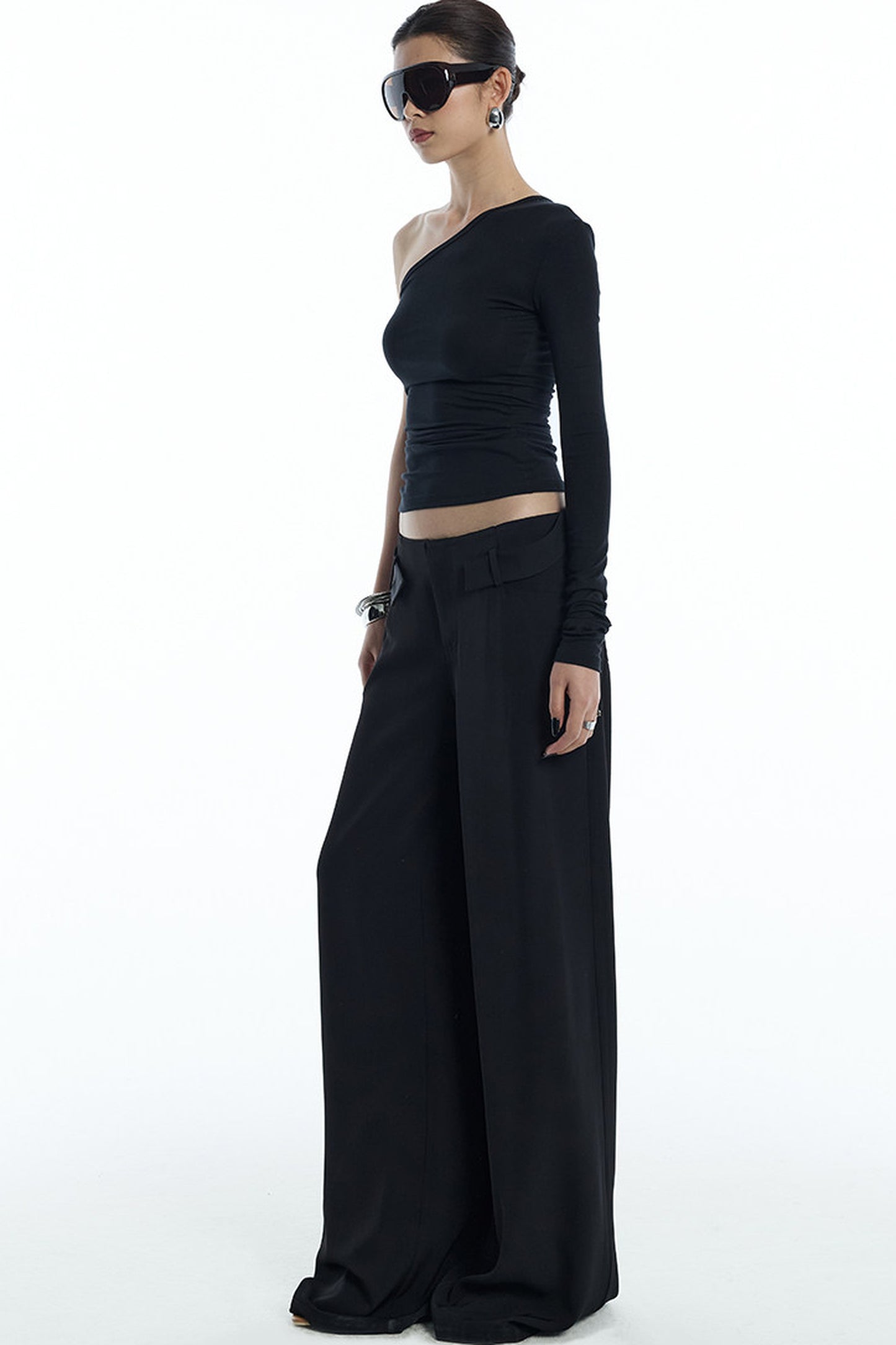 Ruched Waist One-Sleeve Knit Top