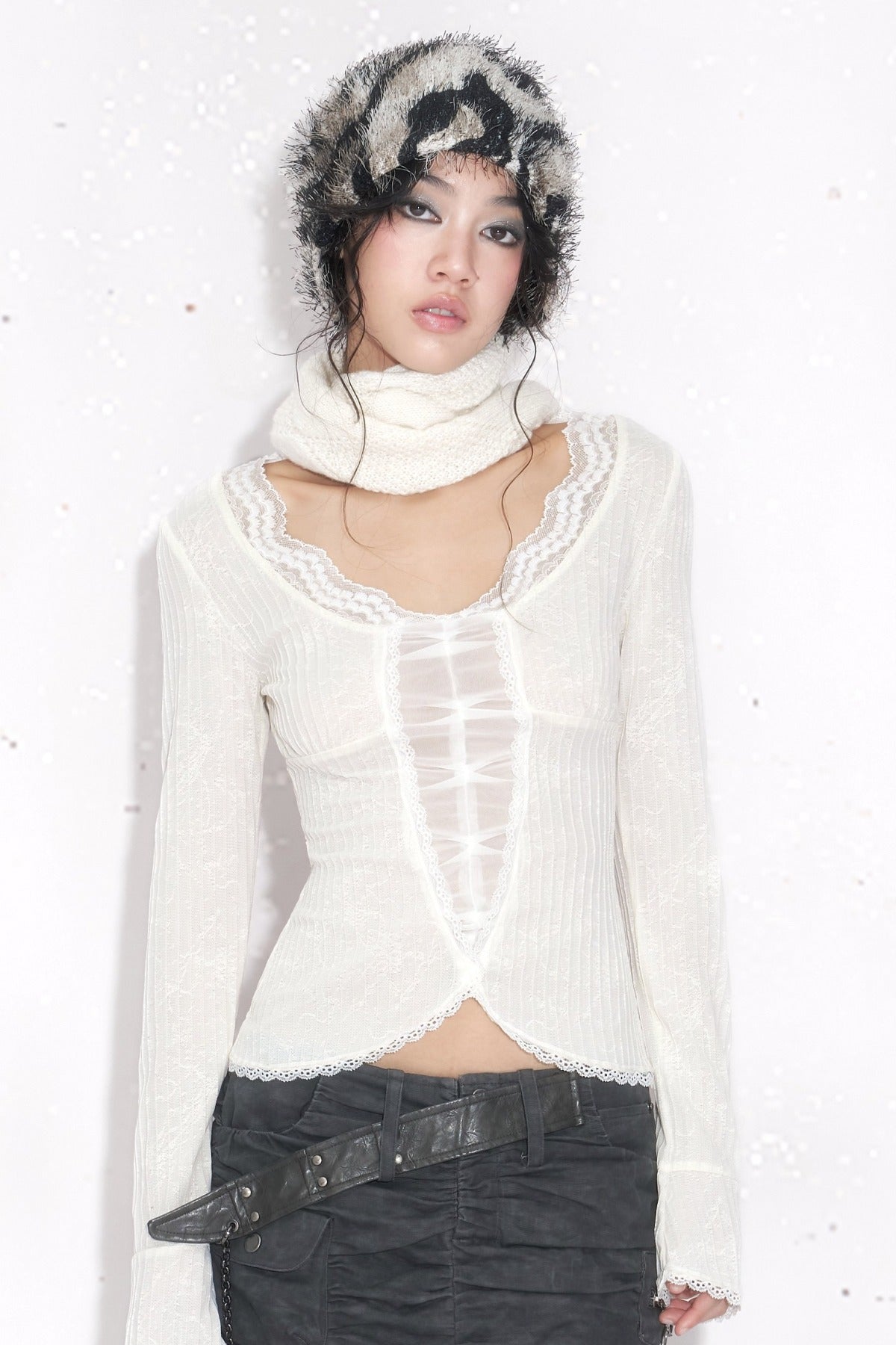 White Long-Sleeved Lace Knit Top