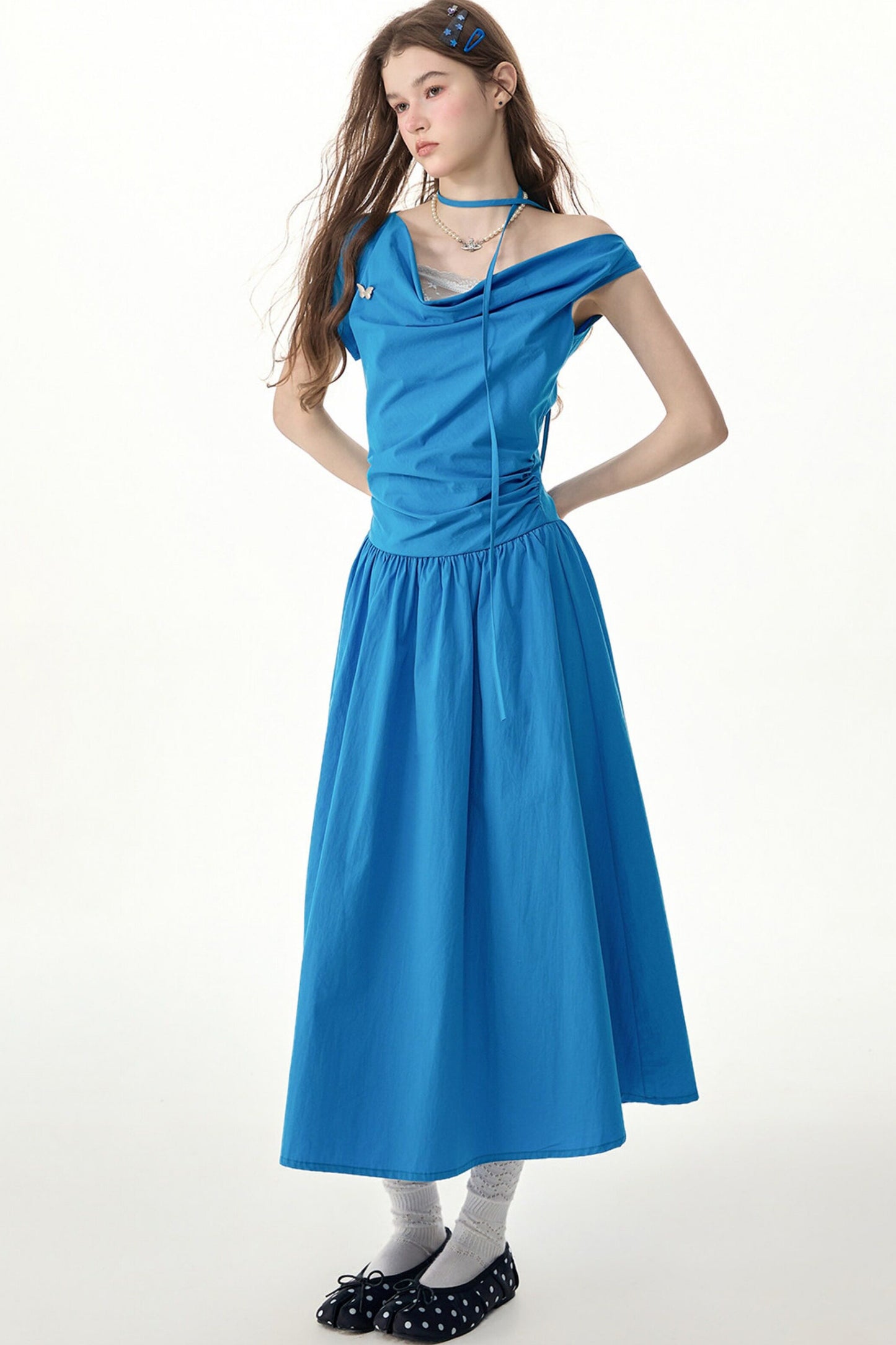 Blaues langes Kleid mit Swing-Kragen