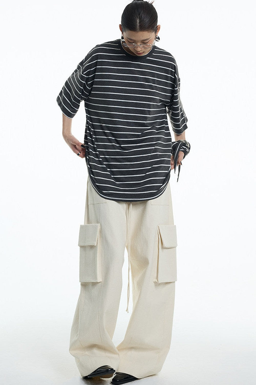 Oversize Gray White Striped Mid-Sleeve Tee