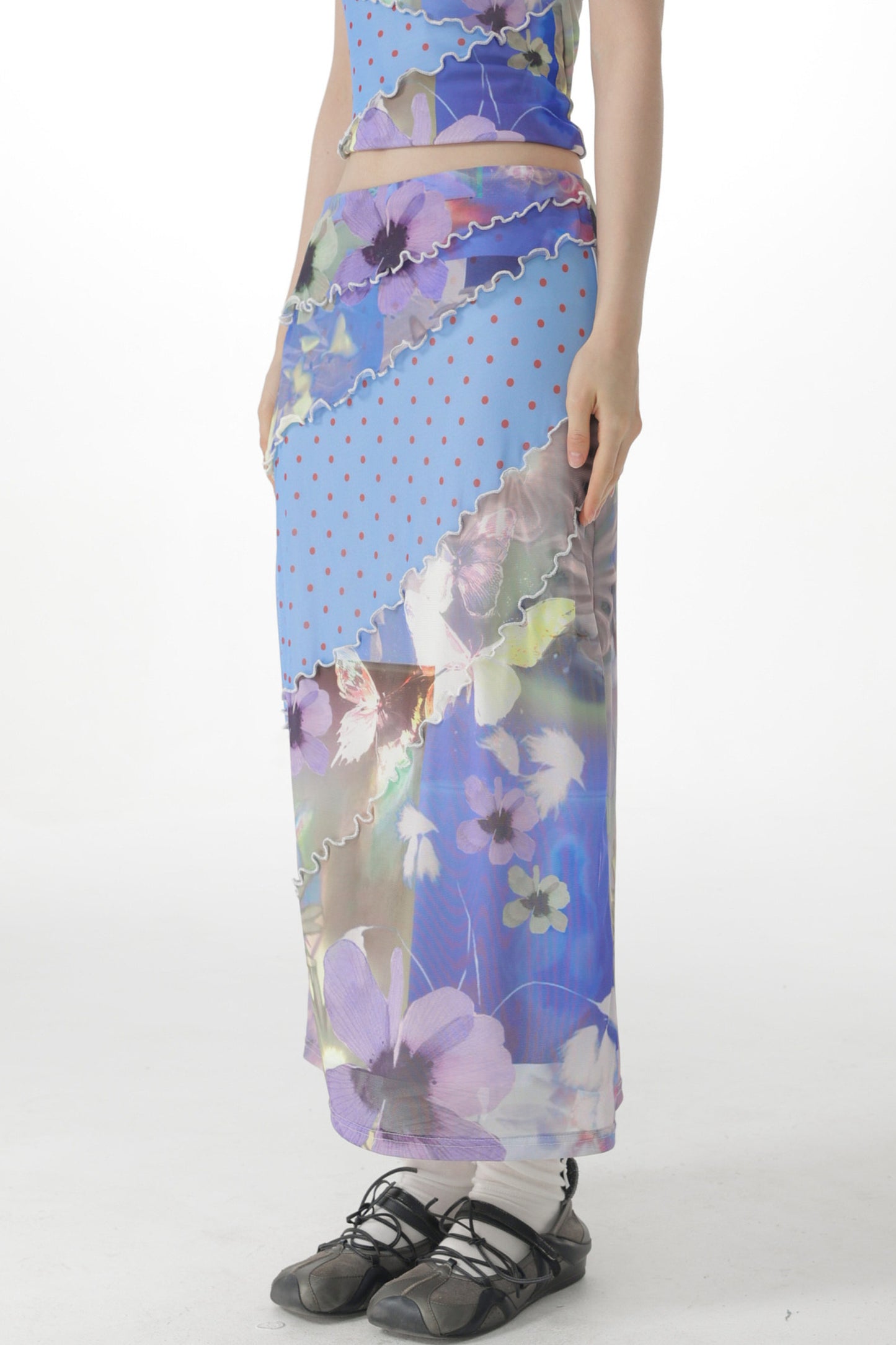 Set mit kurzärmeligem Oberteil mit Aquarell-Blumen- und Schmetterlingsprint