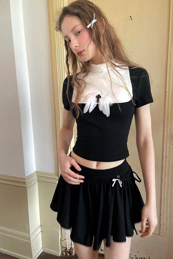 Black White Spliced Feather Cross T-shirt