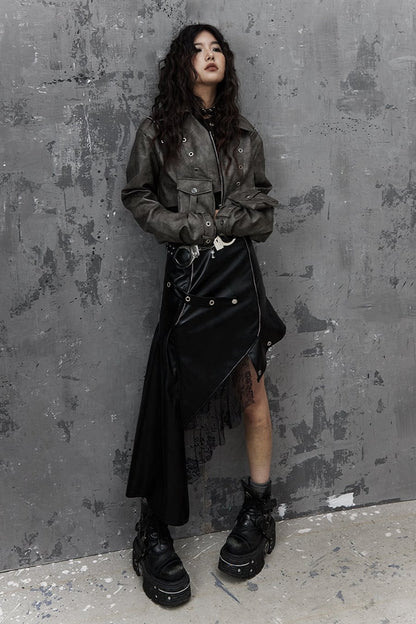 Asymmetrischer Patchworkrock aus Kunstleder