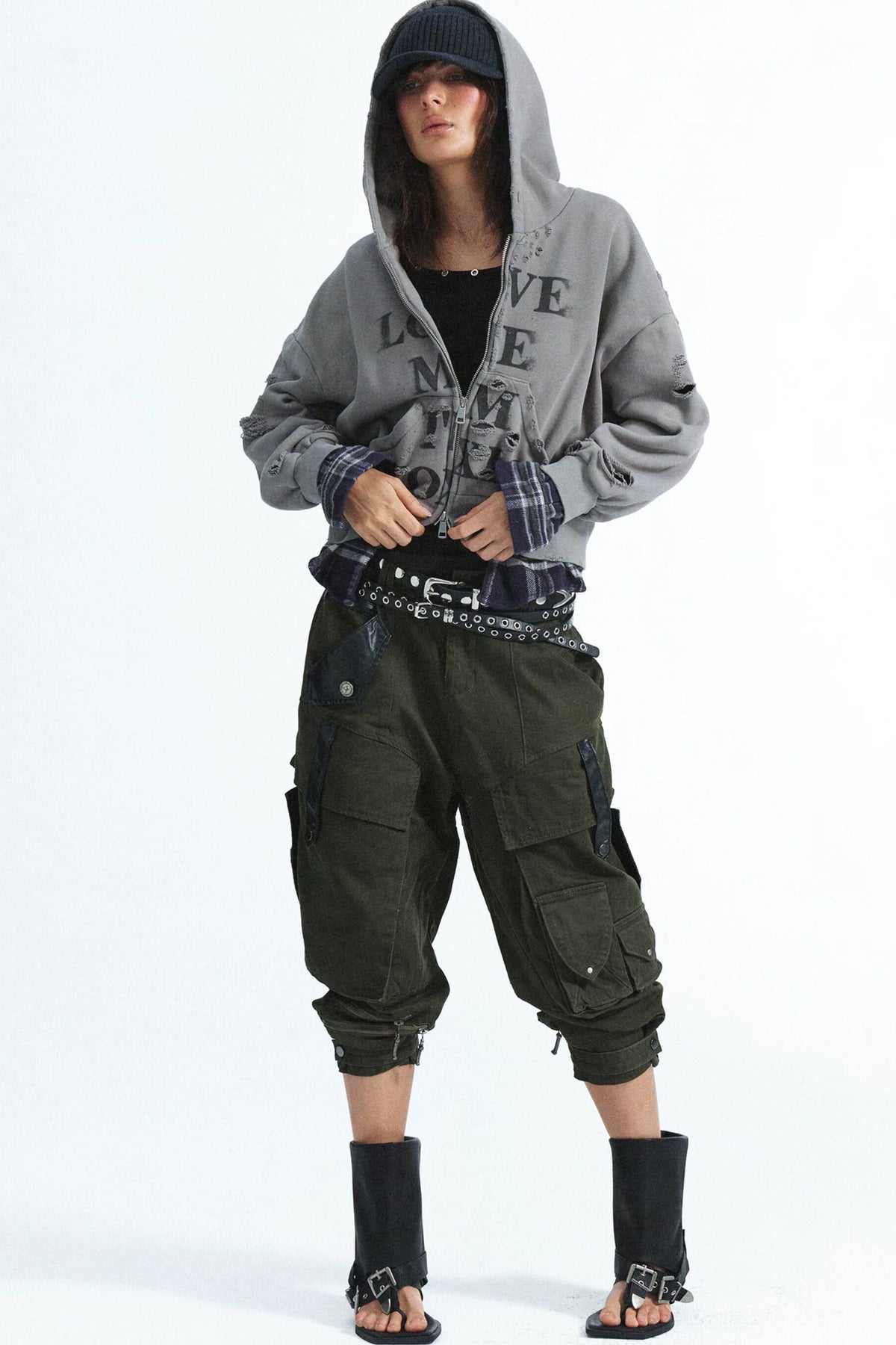 Multi-Pocket Contrast Stitching Cuffed Cargo Pants