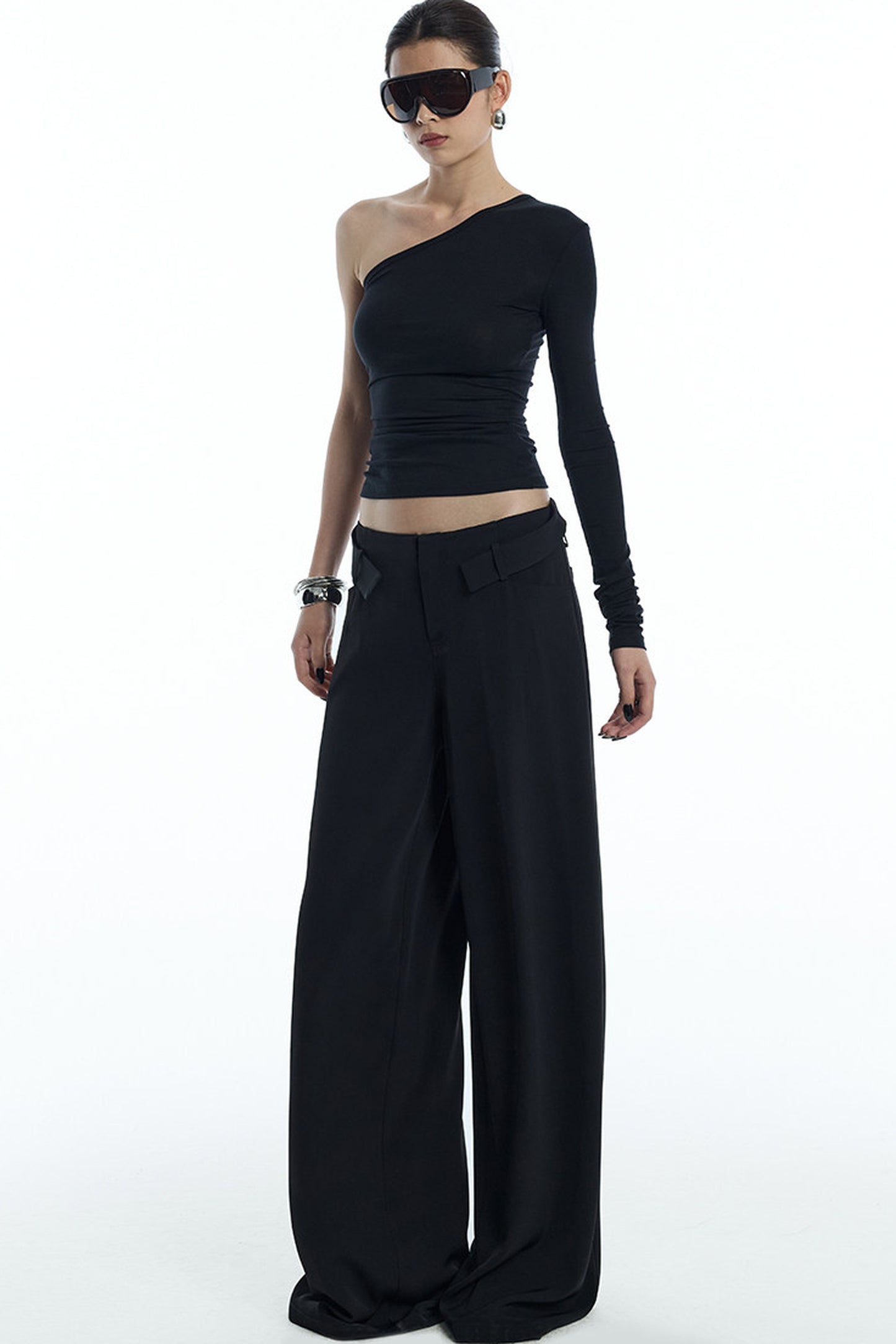 Ruched Waist One-Sleeve Knit Top