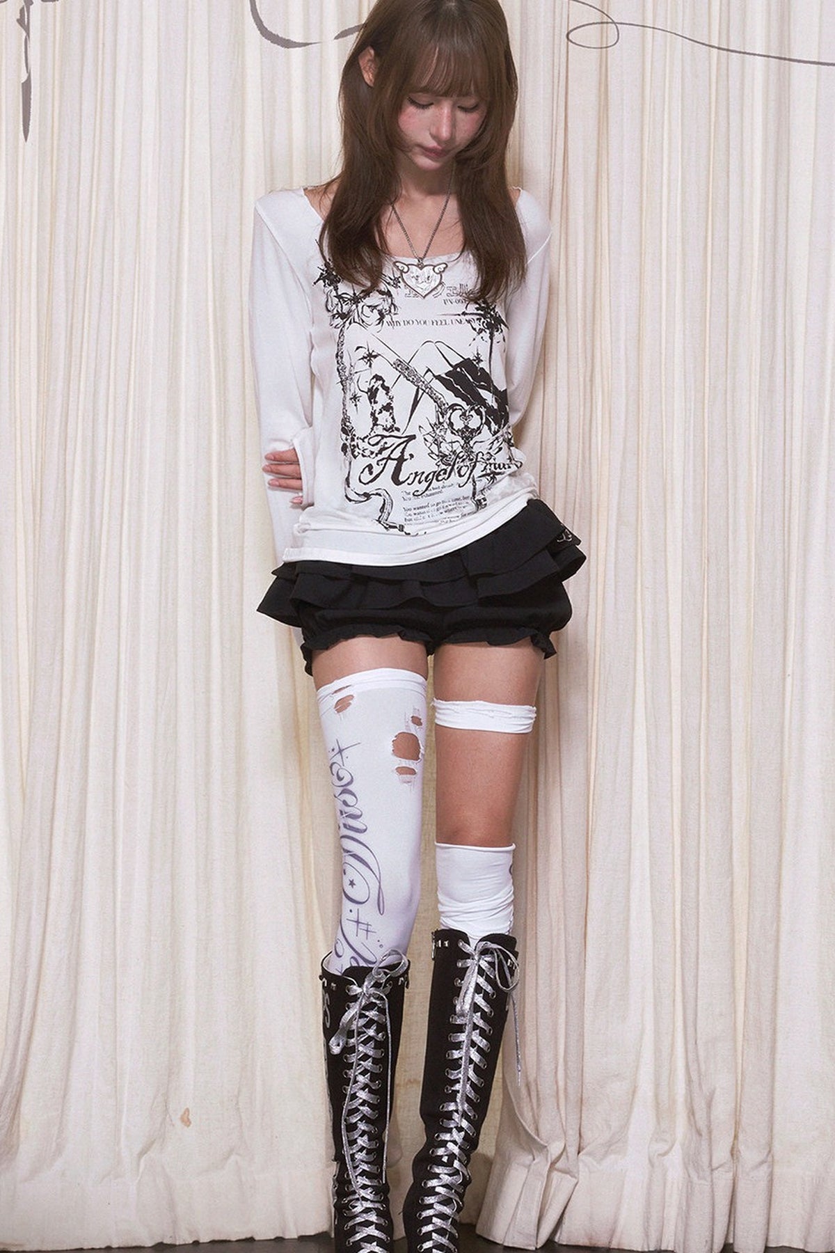 Angel Banquet Broken Angel Print Drop Shoulder T-shirt
