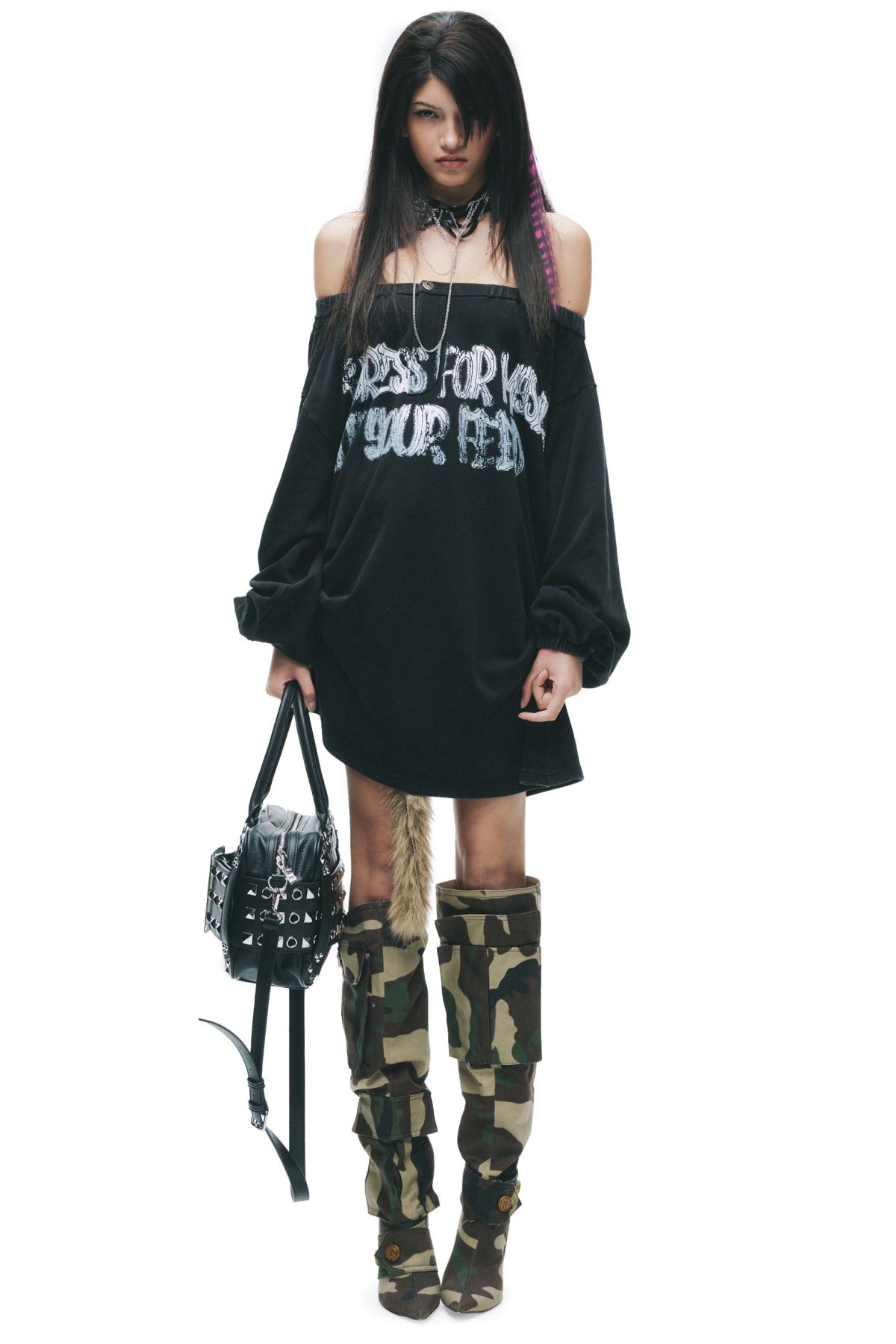 Cracked Graffiti Off-Shoulder T-Shirt