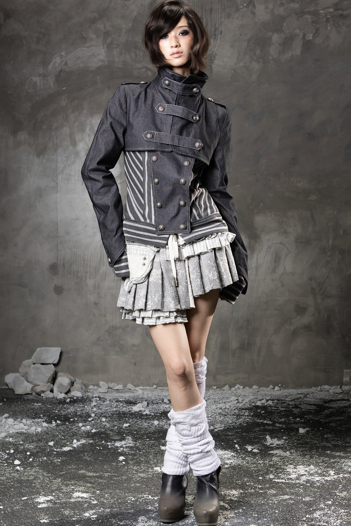 High-Waisted Multi-Layered Pleated Skirt