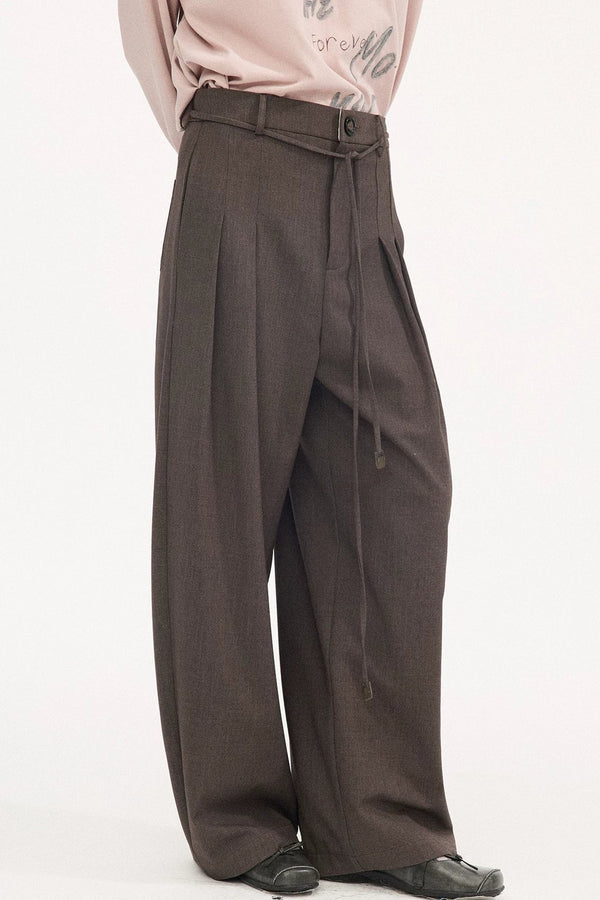 Curved Blade Pleated Wide-Leg Pants