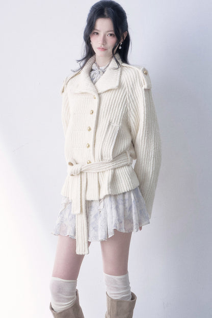 질감 있는 울 스탠드 칼라 코트