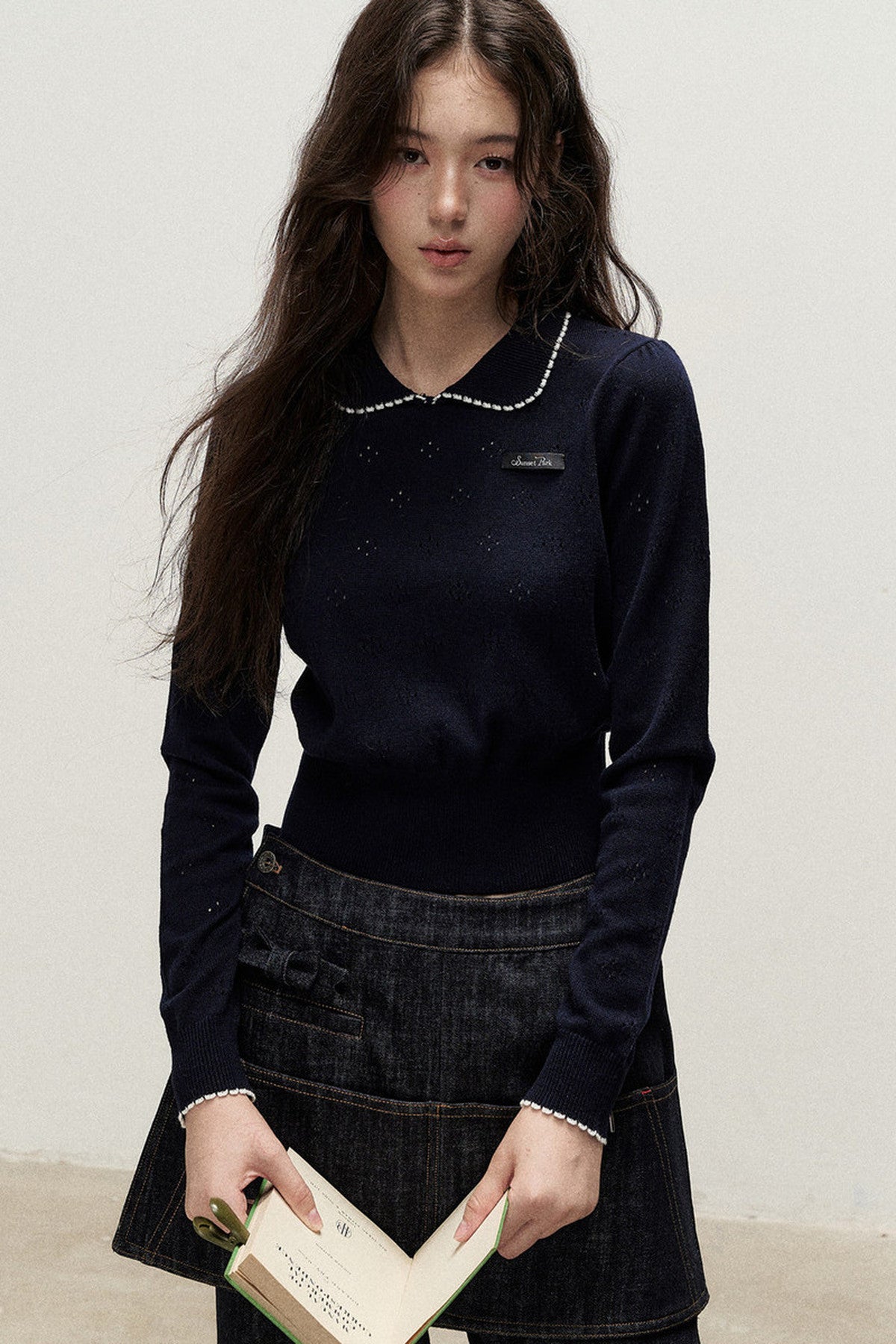 Collar Floral Hollow Knit Top