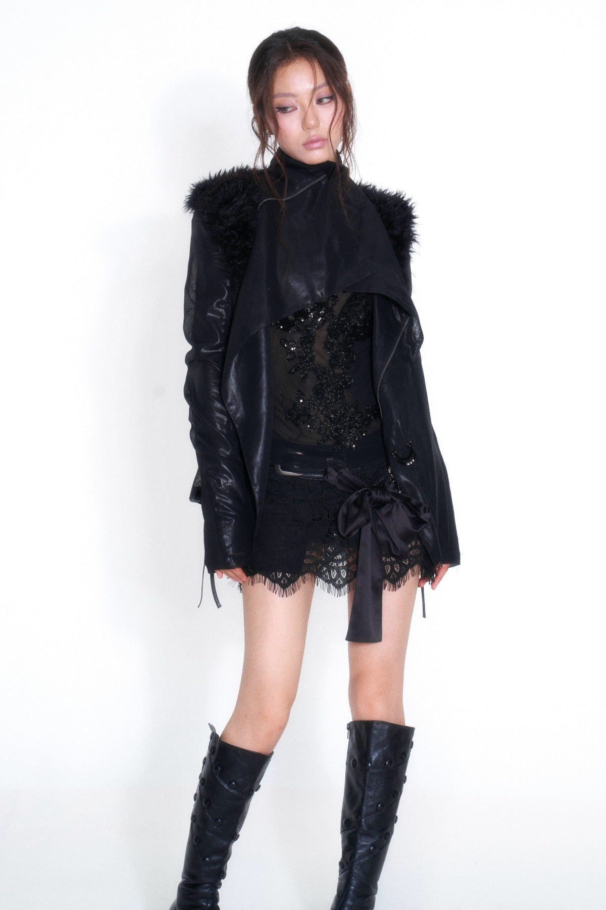 Spliced Fur Collar Scimitar Sleeve Top