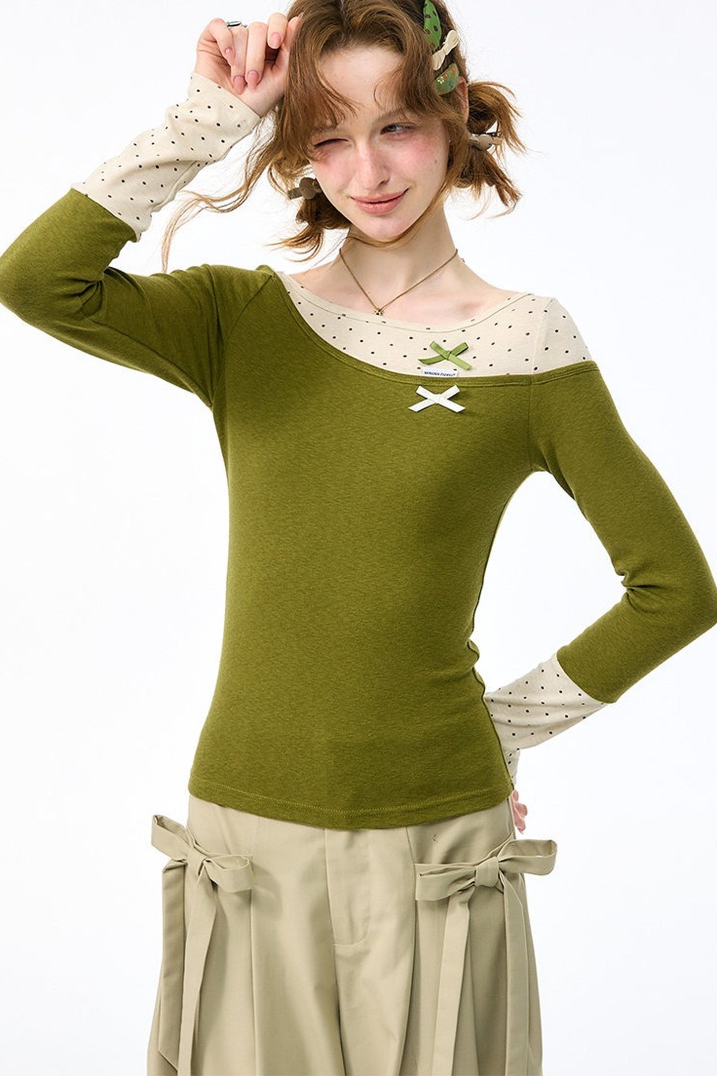 Haut en maille à pois d’automne