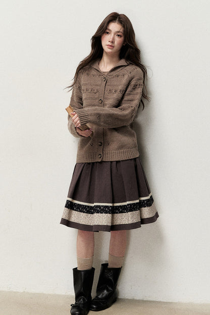 Dicke Strickjacke aus Haselnusswolle