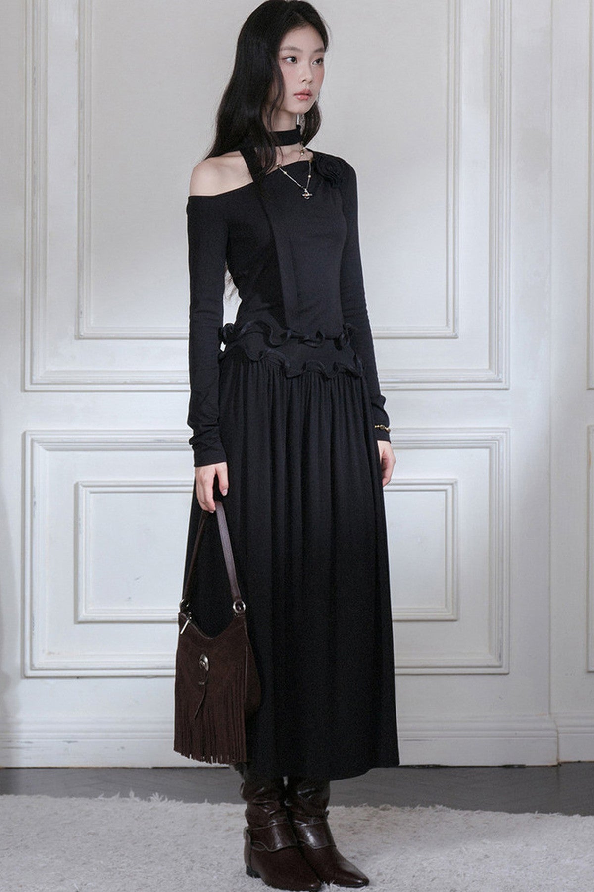 Off-Shoulder Wavy Edge Knit Top and Skirt Set