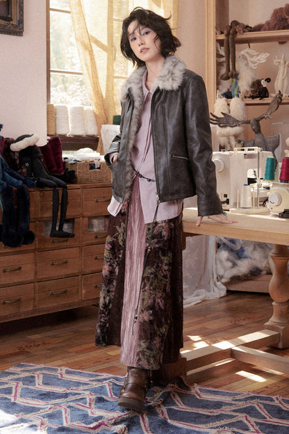 Jacke aus Kunstleder mit Used-Patchwork und Pelzkragen