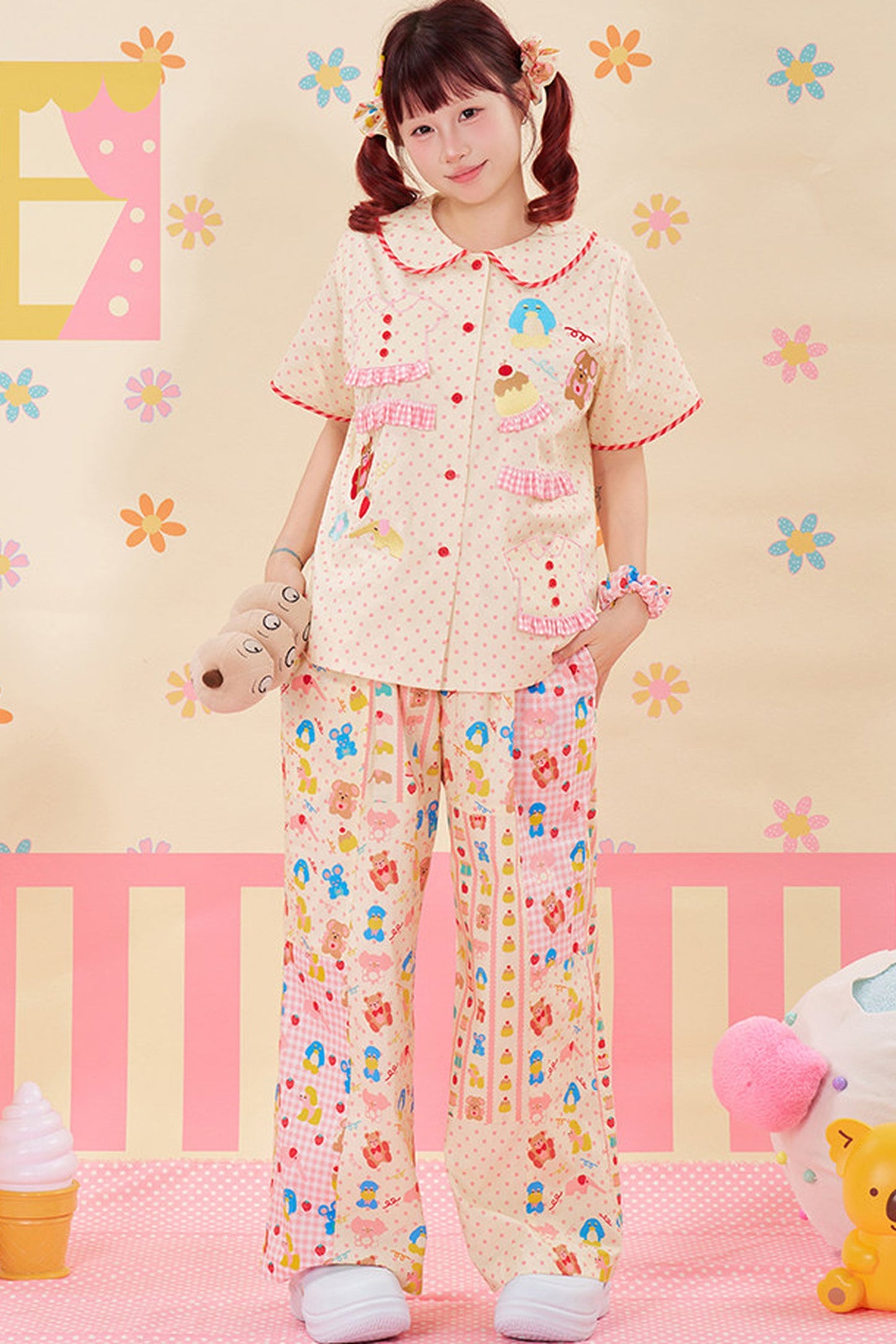 Bunte Patchwork-Hose mit weitem Bein