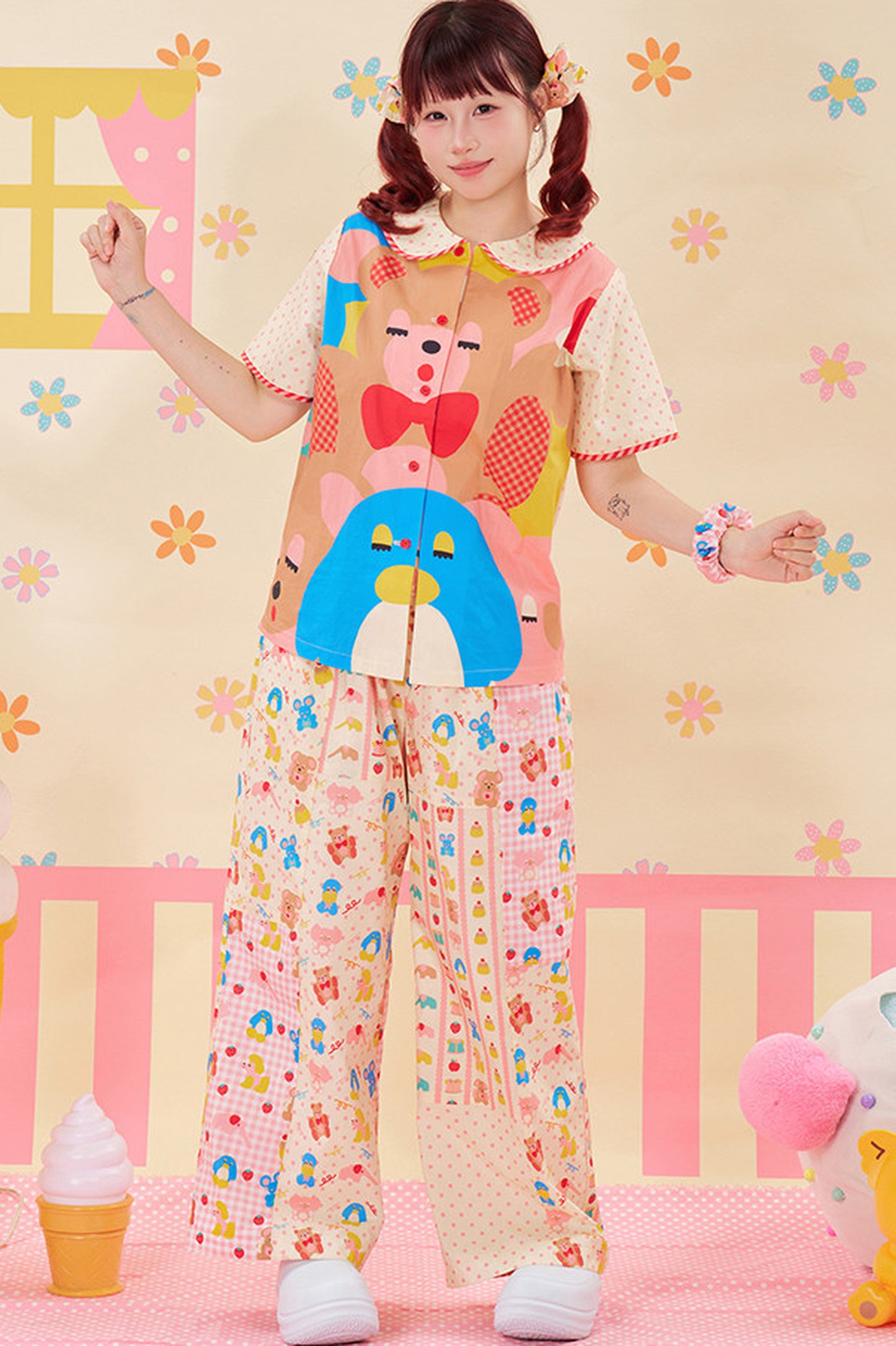 Bunte Patchwork-Hose mit weitem Bein