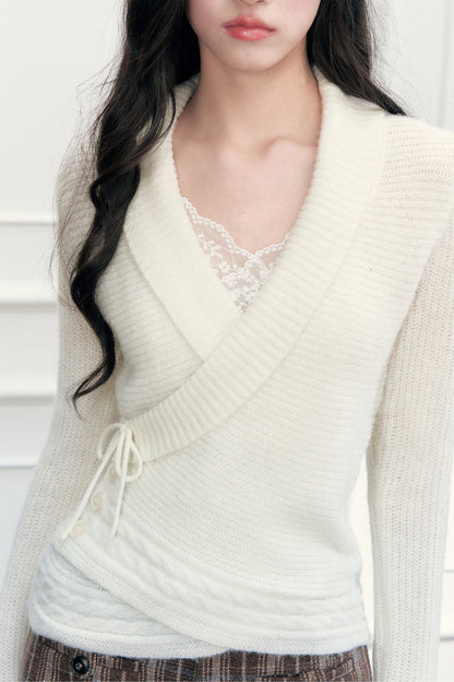 Top in maglia con scollo a V e bavero incrociato