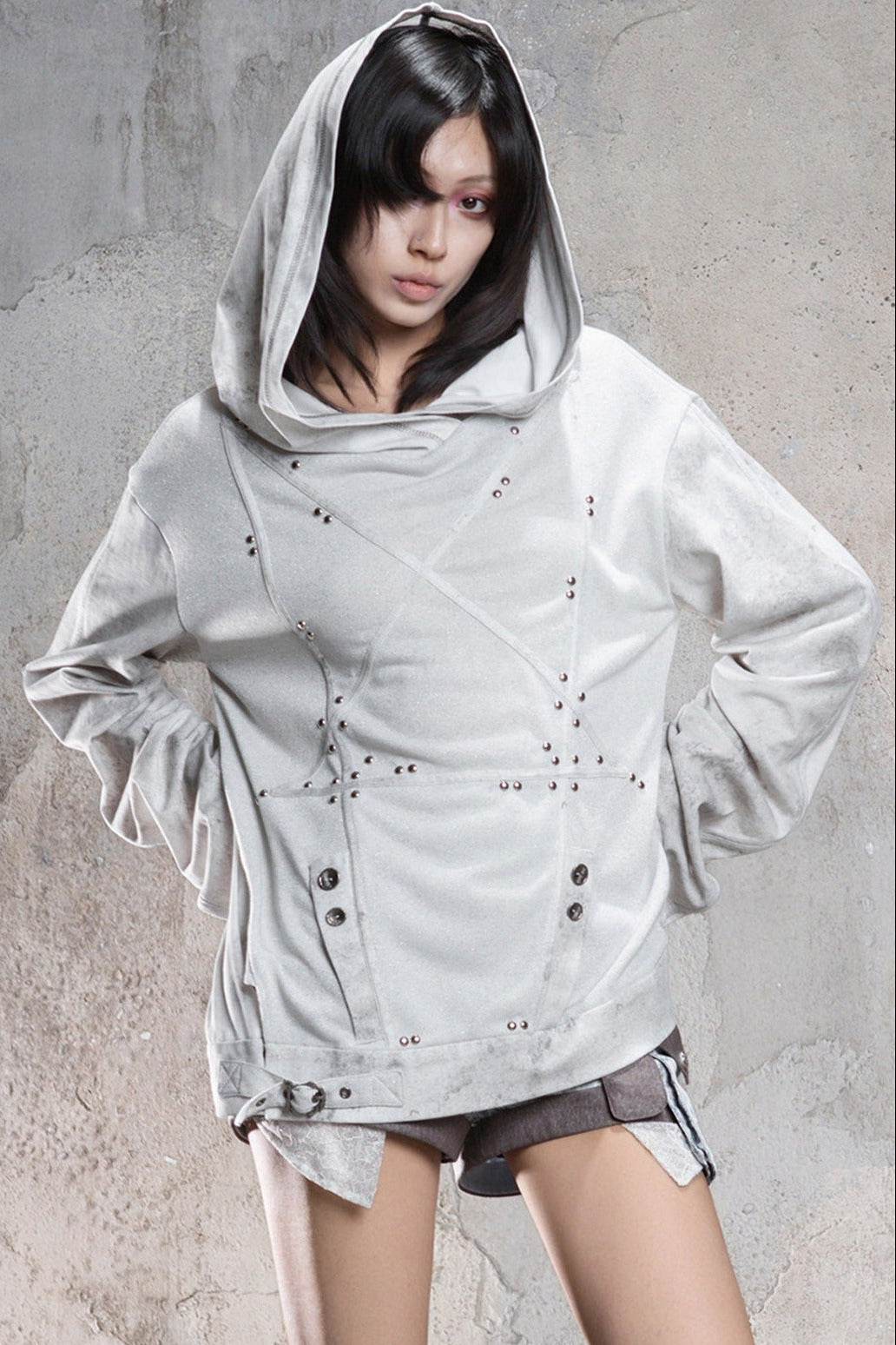 Loose Distressed Rivet Hooded Sweatshirt