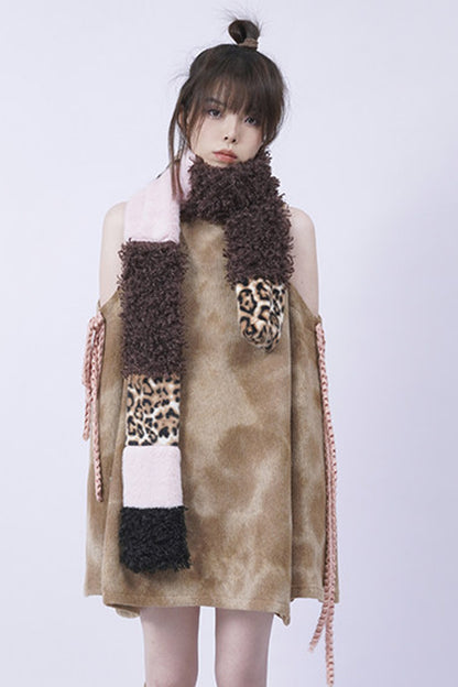 Sciarpa in peluche selvaggia a toppe