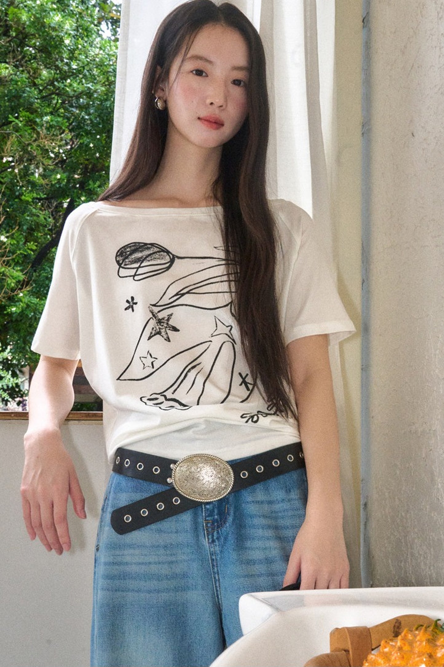 Bird And Tulip Print One-Shoulder Tencel T-Shirt