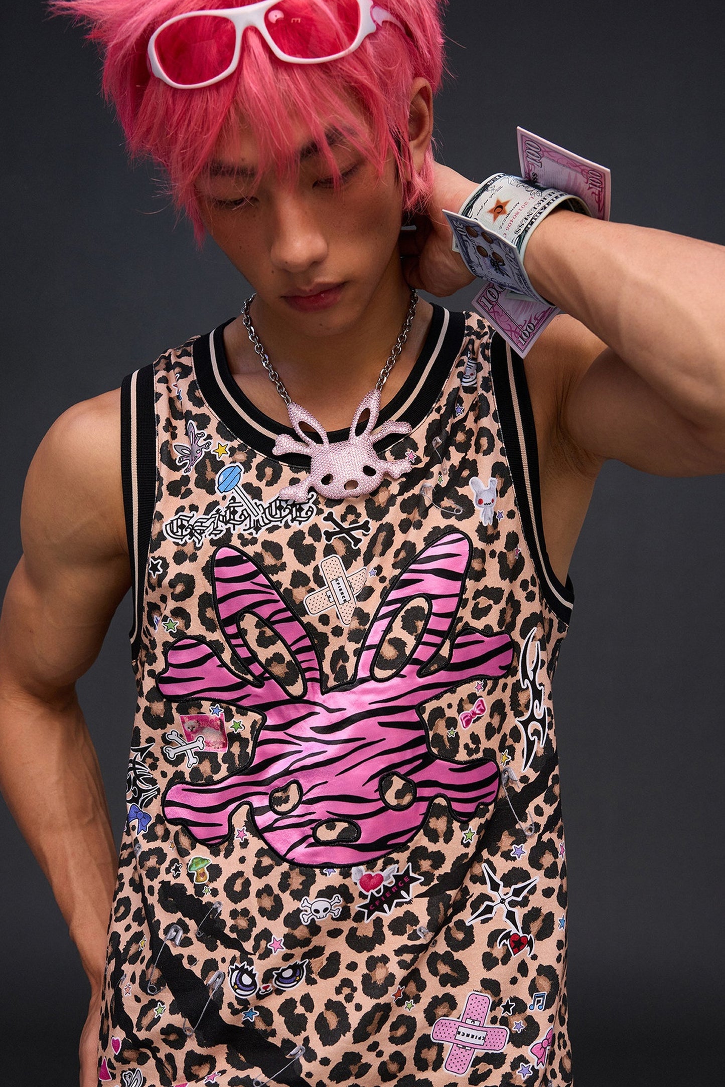 Tanktop mit Leoparden- und Zebra-Stickerei