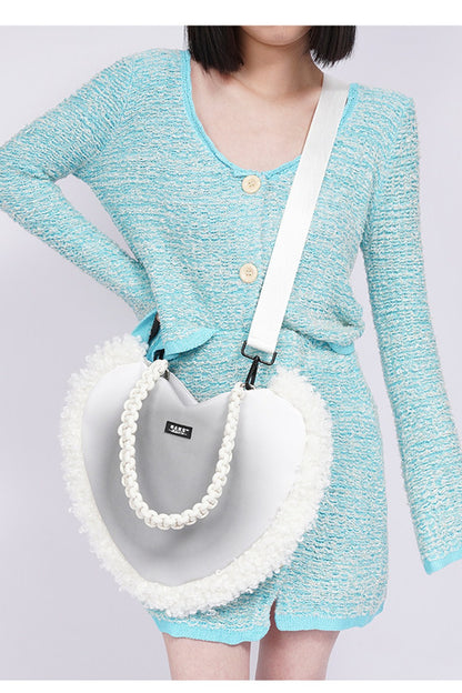 Borsa a tracolla in peluche Y2K