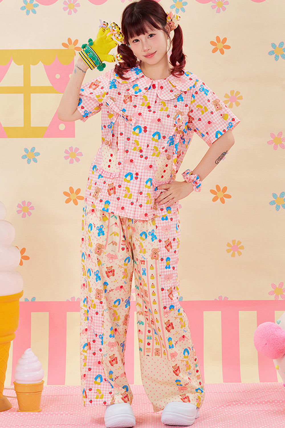 Bunte Patchwork-Hose mit weitem Bein