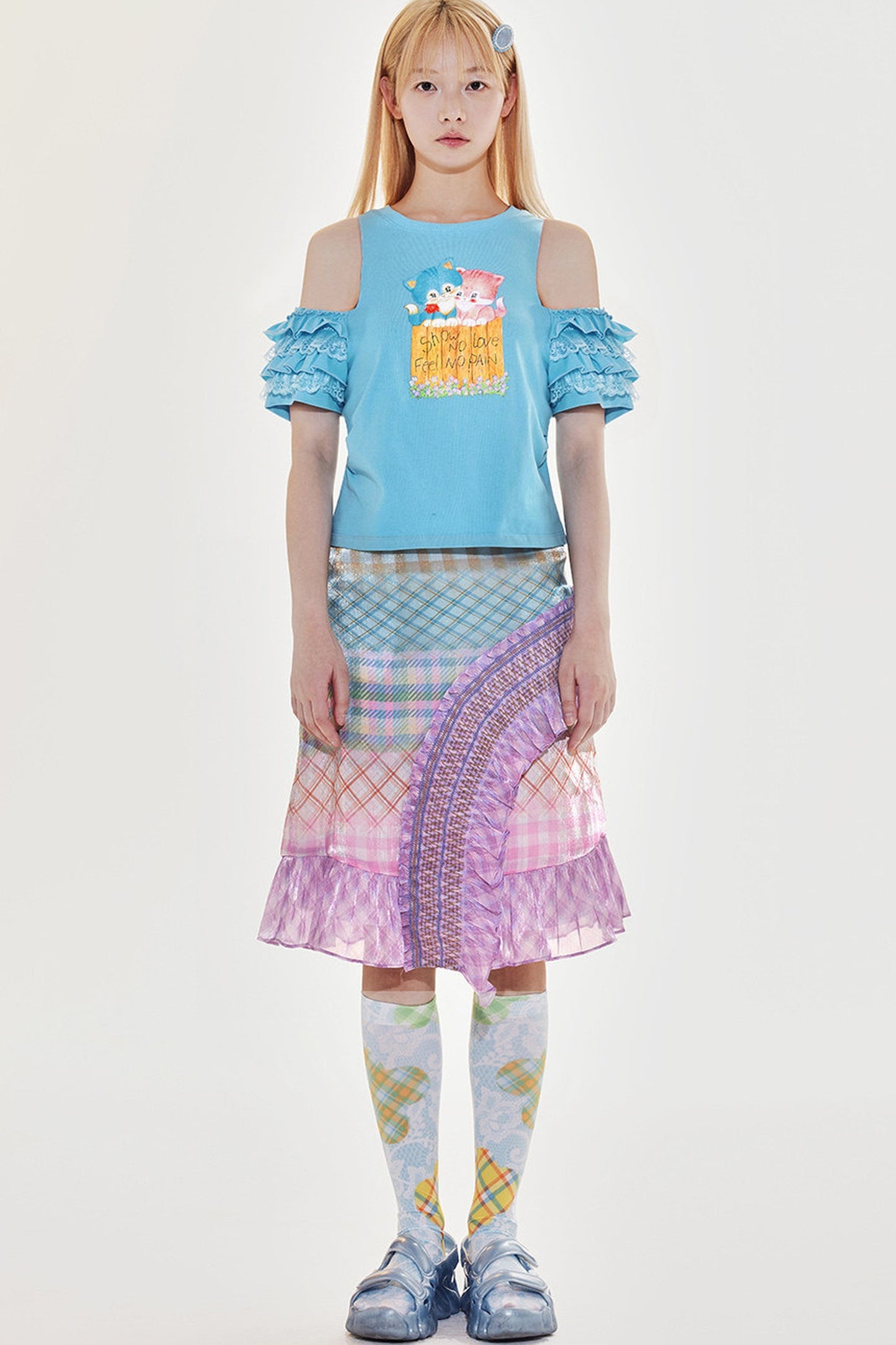 Tee-shirt en dentelle à épaules dénudées chaton bleu