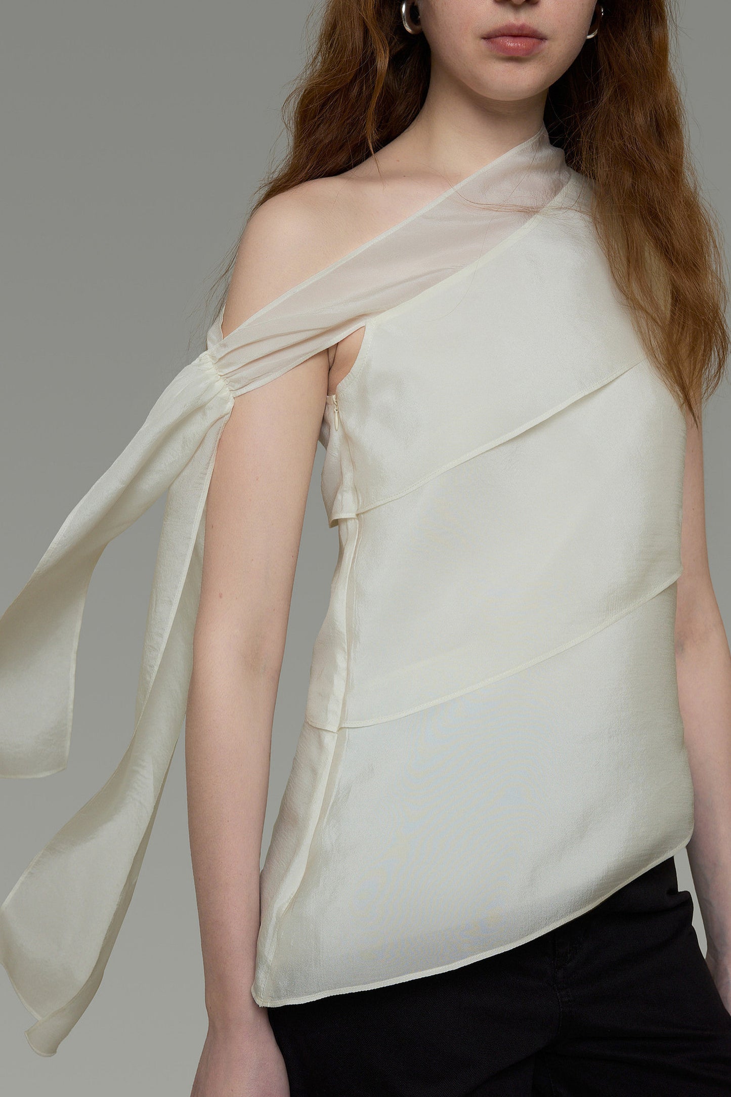Ribbon Off-Shoulder Blouse