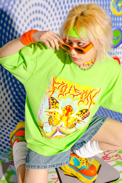 Maglietta verde fluorescente con fulmine metallico