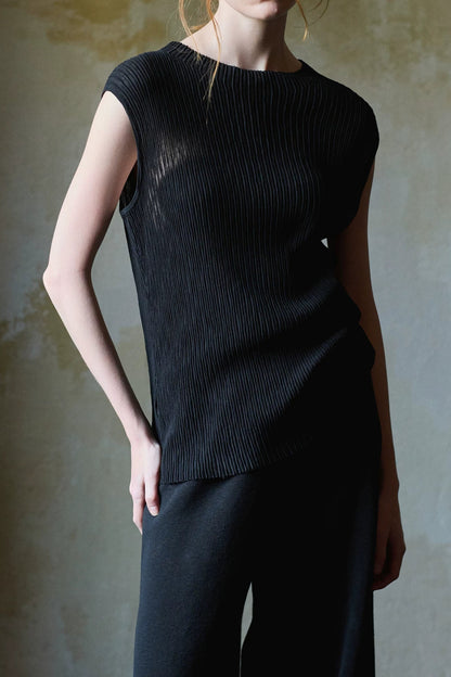 Black Linen Knitted T-Shirt