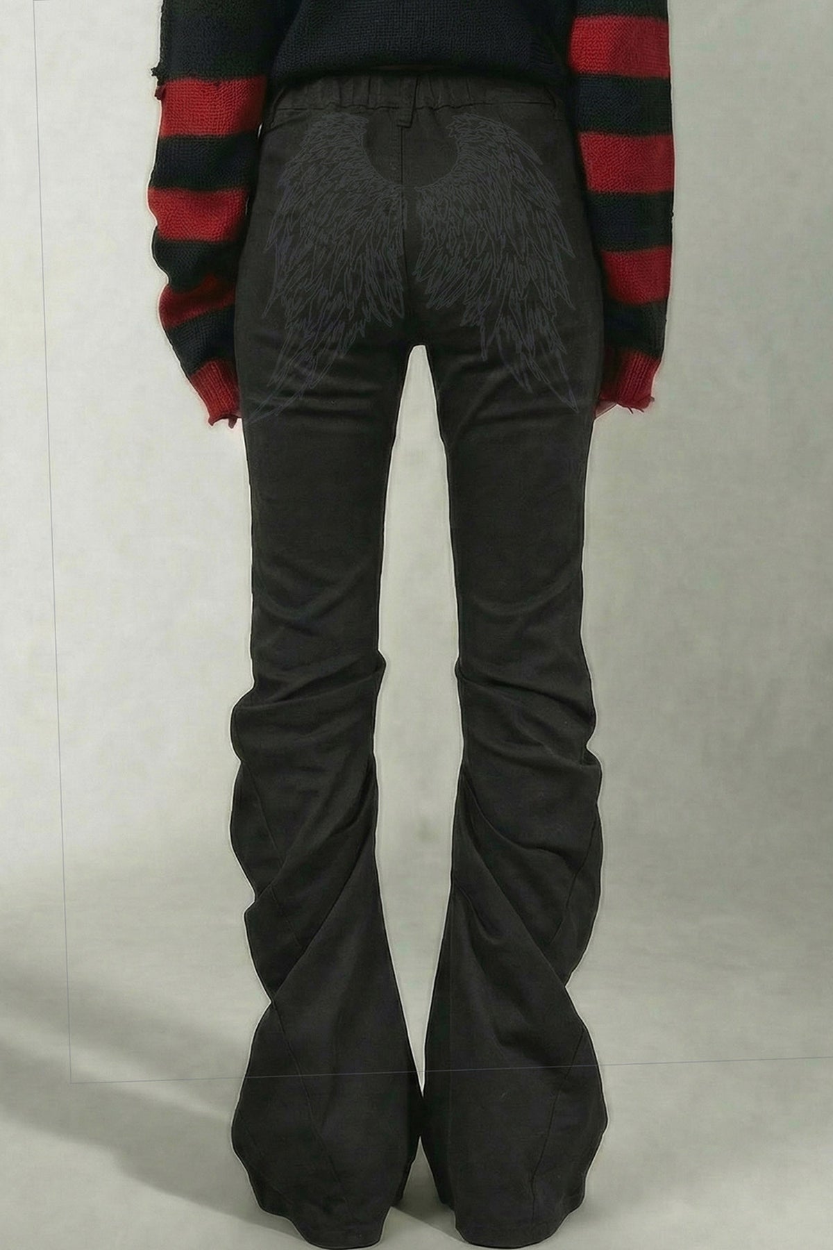 Wing Print Pleated Scimitar Jeans