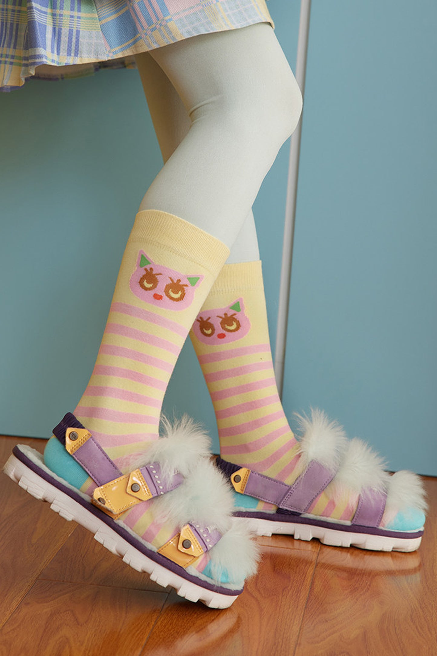 Ensemble de chaussettes mi-mollet à rayures colorées avec ours