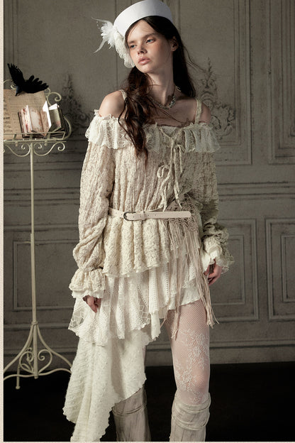 Beige One-Shoulder Lace Trailing Dress