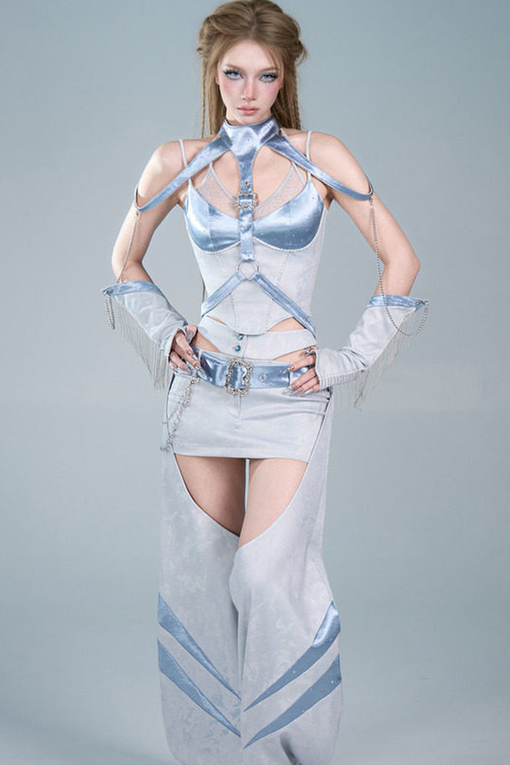 Blue Chain Strap Shoulder Accessory Set-Up