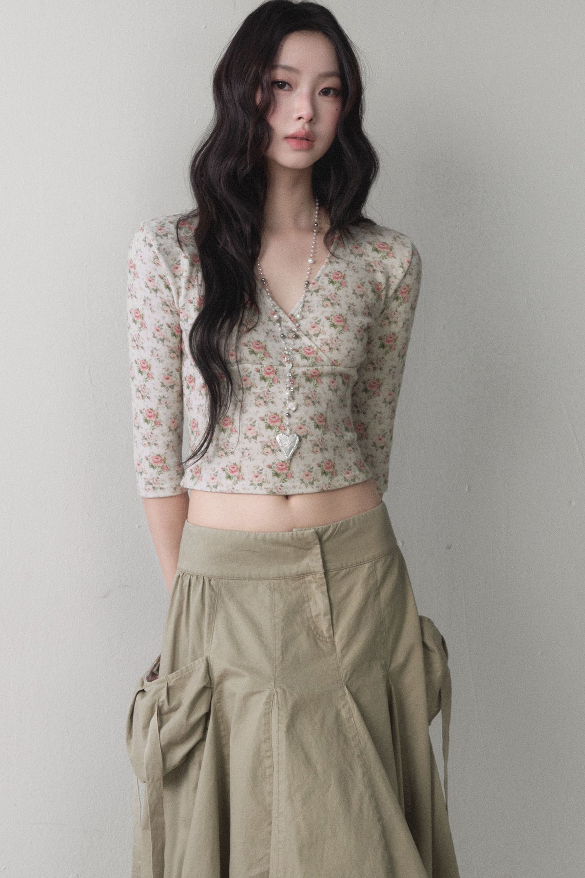 Rose Print Three Quarter Sleeve Knit Top