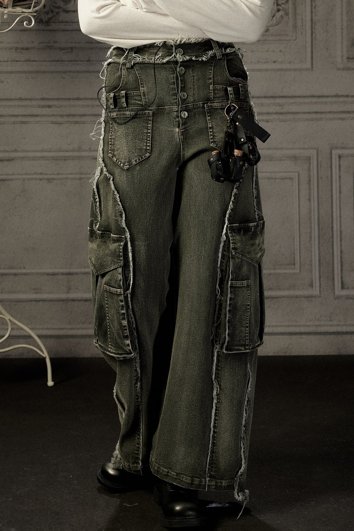 High-Waisted Wide-Leg Cargo Jeans